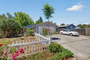 1688 Lillian St, Medford, OR 97501 - Photo 1