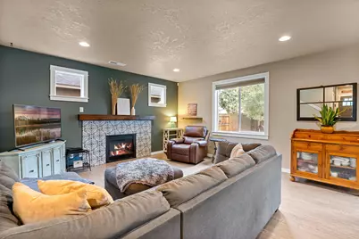 21245 SE Golden Market Lane, Bend, OR 97702 - Photo 12
