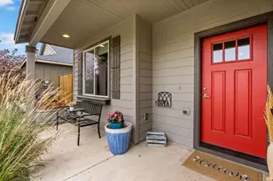 21245 SE Golden Market Ln, Bend, OR 97702 - Photo 4