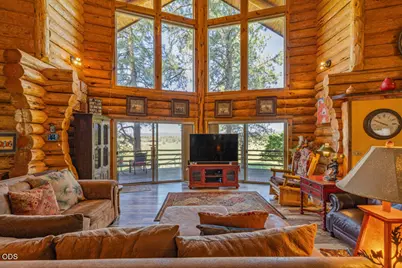 11010 Yonna Loop Drive, Bonanza, OR 97623 - Photo 10
