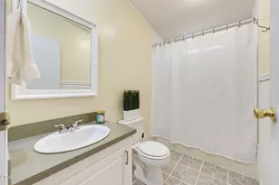 2111 Kings Hwy, Medford, OR 97501 - Photo 20