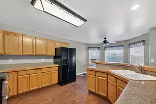 5025 Villa Dr, Klamath Falls, OR 97603 - Photo 8