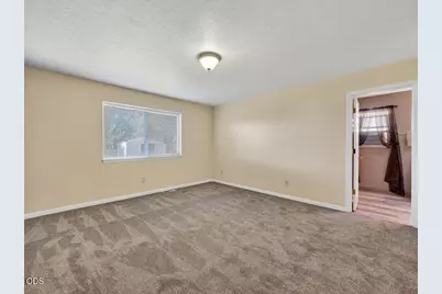 5025 Villa Drive, Klamath Falls, OR 97603 - Photo 10