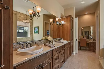 19372 Seaton Loop, Bend, OR 97702 - Photo 22