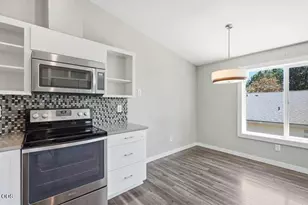 980 SE Centennial, Bend, OR 97702 - Photo 14