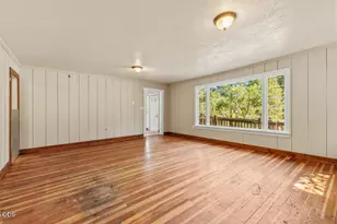 228 E Schonchin St, Chiloquin, OR 97624 - Photo 40