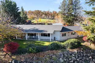 2820 David Ln, Medford, OR 97504 - Photo 1