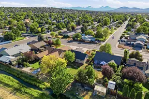 1810 SW 27th St, Redmond, OR 97756 - Photo 56