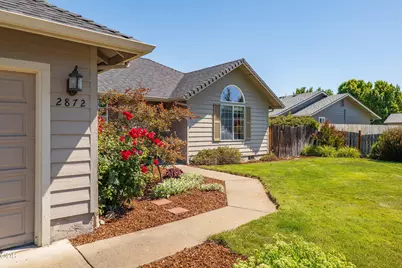 2872 Galaxy Way, Grants Pass, OR 97527 - Photo 1
