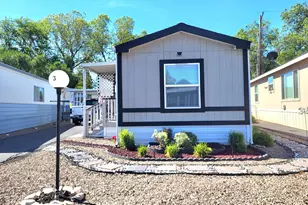 2385 Table Rock Rd, Medford, OR 97501 - Photo 4