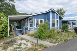 315 W Evans Creek Rd, Rogue River, OR 97537 - Photo 1
