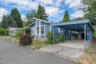315 W Evans Creek Rd, Rogue River, OR 97537 - Photo 2
