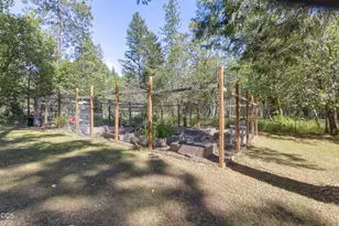 1740 Queens Branch Rd, Rogue River, OR 97537 - Photo 22