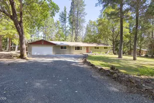 1740 Queens Branch Rd, Rogue River, OR 97537 - Photo 2