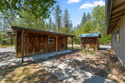 4570 New Hope Road, Grants Pass, OR 97527 - Photo 40