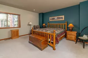 60621 Golf Village Loop, Bend, OR 97702 - Photo 20