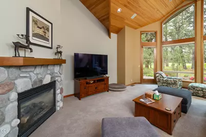 60621 Golf Village Loop, Bend, OR 97702 - Photo 8