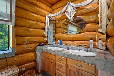 8501 Deer Creek Road, Selma, OR 97538 - Photo 20