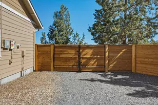 20825 Rorick Dr, Bend, OR 97701 - Photo 40