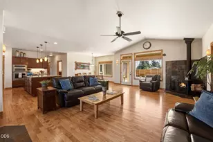 20825 Rorick Dr, Bend, OR 97701 - Photo 12