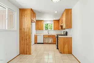 5595 Table Rock Rd, Central Point, OR 97502 - Photo 18