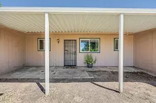 5595 Table Rock Rd, Central Point, OR 97502 - Photo 12