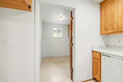 5595 Table Rock Road, Central Point, OR 97502 - Photo 20