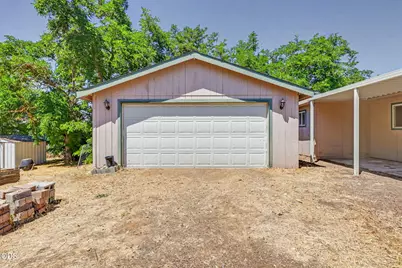 5595 Table Rock Road, Central Point, OR 97502 - Photo 8