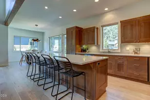 60457 Kangaroo Loop, Bend, OR 97702 - Photo 8