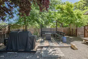 171 Peggy Ln, Talent, OR 97540 - Photo 20