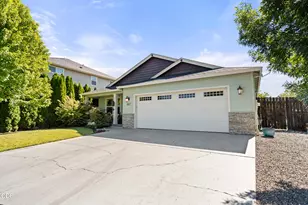 887 Holley Way, Central Point, OR 97502 - Photo 40