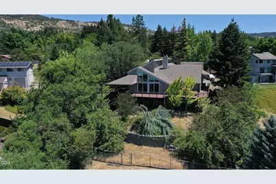 1403 Highcrest Drive, Medford, OR 97504 - Photo 4