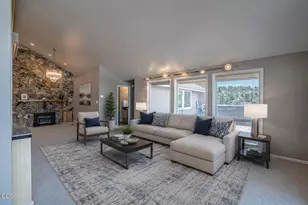 1403 Highcrest Dr, Medford, OR 97504 - Photo 16