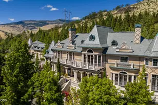 200 Belle Fiore Ln, Ashland, OR 97520 - Photo 4