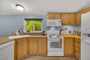 60335 Zuni Cir, Bend, OR 97702 - Photo 16