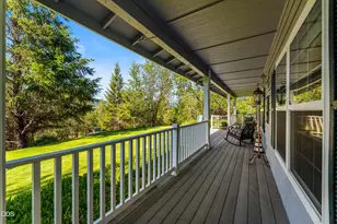 3620 Demaray Dr, Grants Pass, OR 97527 - Photo 48