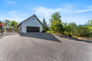 3620 Demaray Dr, Grants Pass, OR 97527 - Photo 52