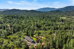 3620 Demaray Dr, Grants Pass, OR 97527 - Photo 38