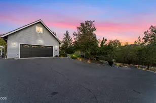 3620 Demaray Dr, Grants Pass, OR 97527 - Photo 72