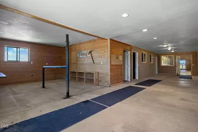 24605 Dodds Road, Bend, OR 97701 - Photo 54