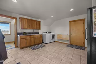 24605 Dodds Rd, Bend, OR 97701 - Photo 36