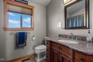 24605 Dodds Rd, Bend, OR 97701 - Photo 40