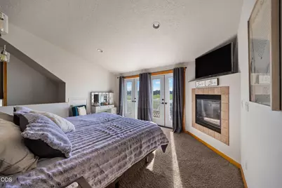 24605 Dodds Road, Bend, OR 97701 - Photo 18