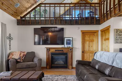 24605 Dodds Road, Bend, OR 97701 - Photo 10