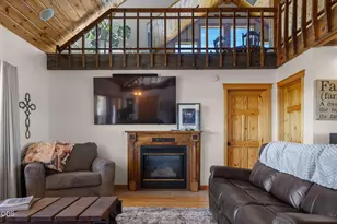 24605 Dodds Rd, Bend, OR 97701 - Photo 10