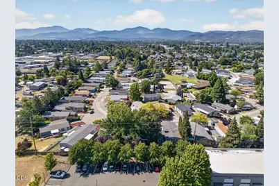 626 Kylee Ann, Medford, OR 97501 - Photo 40