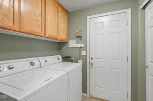 1443 Elaine Way, Medford, OR 97501 - Photo 14