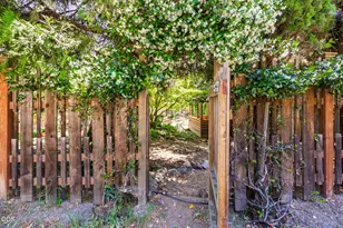 75 Dewey St, Ashland, OR 97520 - Photo 44