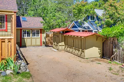 75 Dewey Street, Ashland, OR 97520 - Photo 46