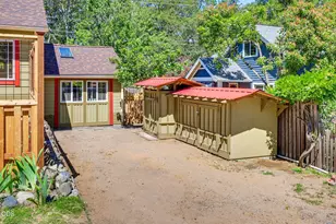 75 Dewey St, Ashland, OR 97520 - Photo 46